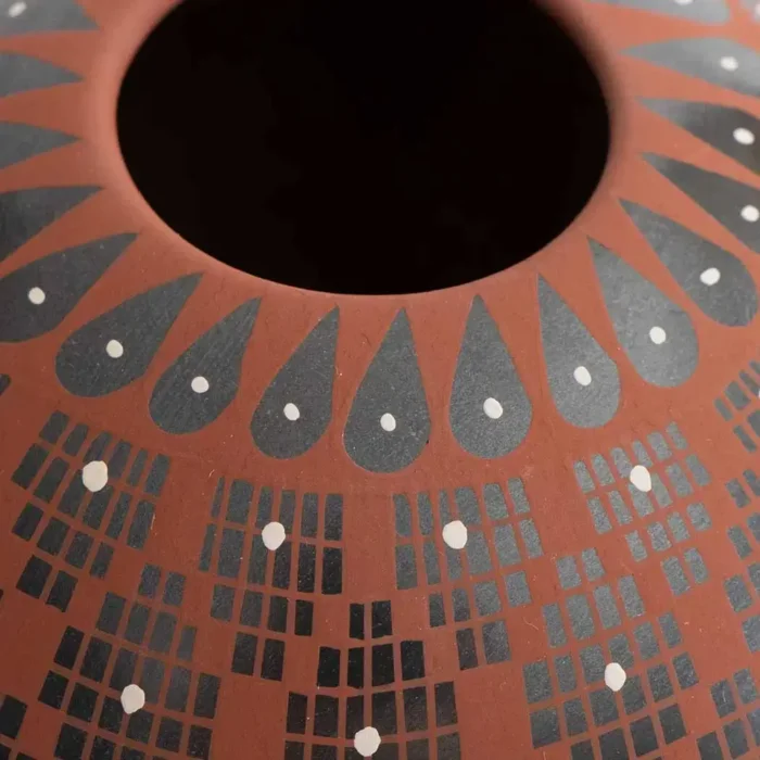 Diamond pot