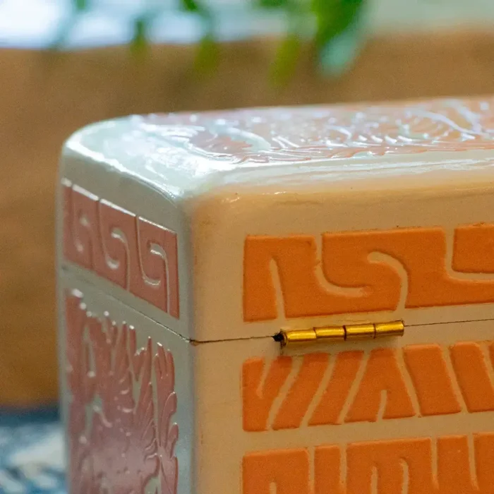 Caja de Olinalá miniatura