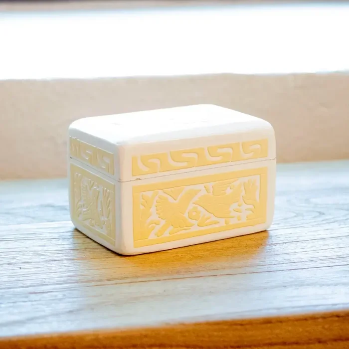 Caja de Olinalá miniatura