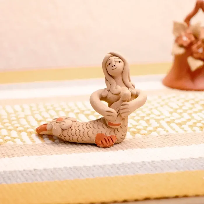 Natural clay mermaid with pastillage