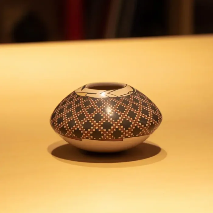 Little pot saucer "Grid".