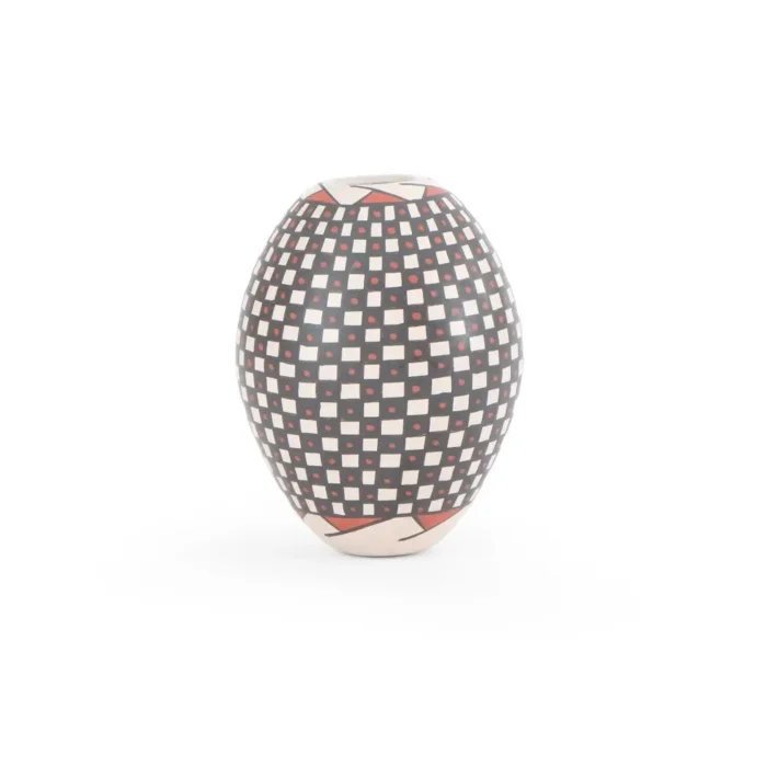 Ceramic egg with decoration