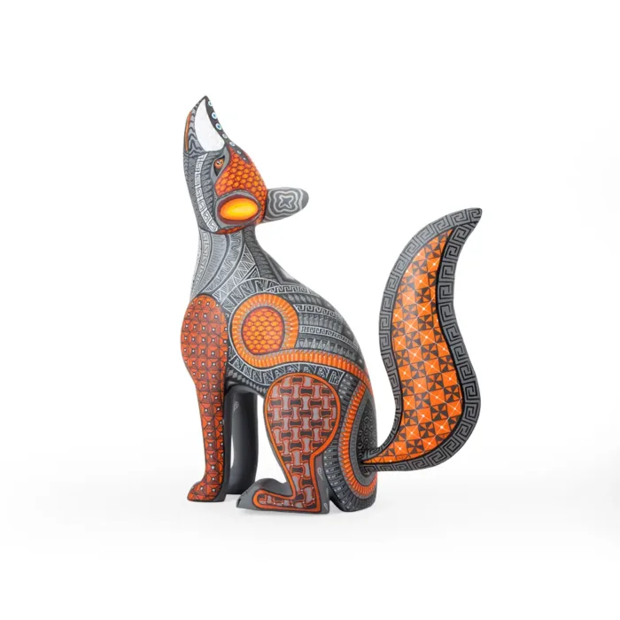 Alebrije Coyote gris y naranja