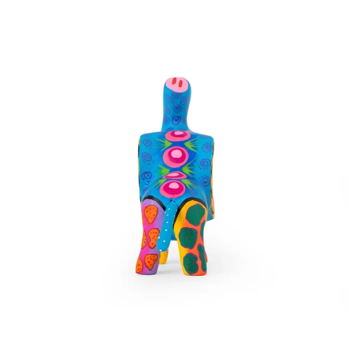 Alebrije de elefante colorido