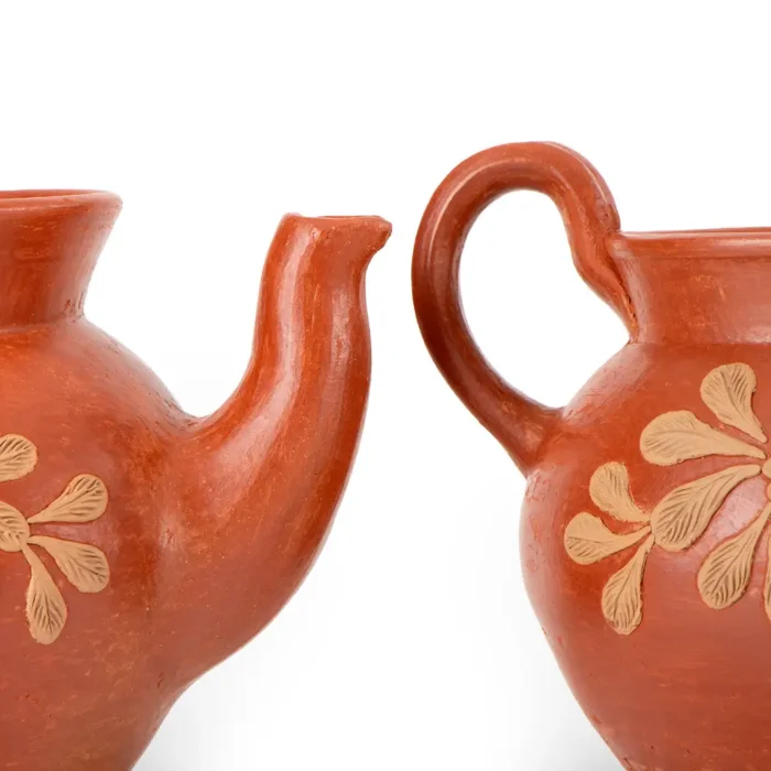 Tetera de barro rojo con decorado Filigrana